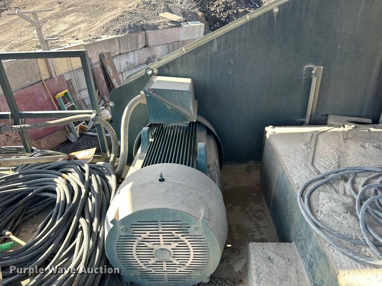 image for item DQ7445 2015 Lippmann  30X62 jaw crusher