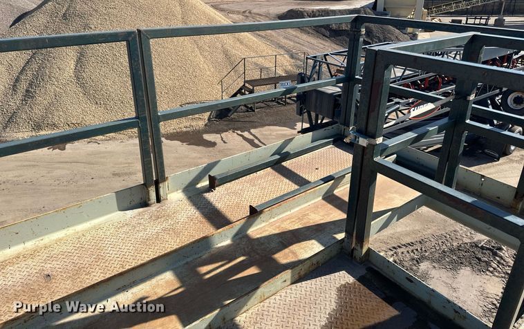 image for item DQ7445 2015 Lippmann  30X62 jaw crusher