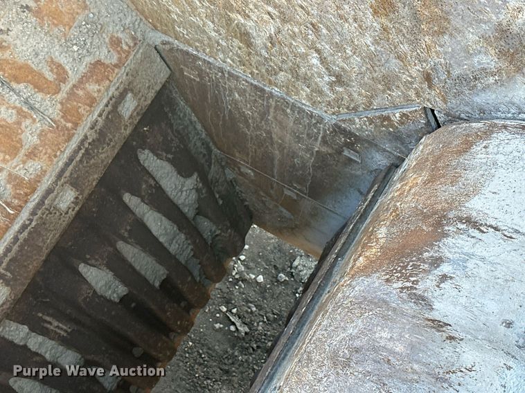 image for item DQ7445 2015 Lippmann  30X62 jaw crusher