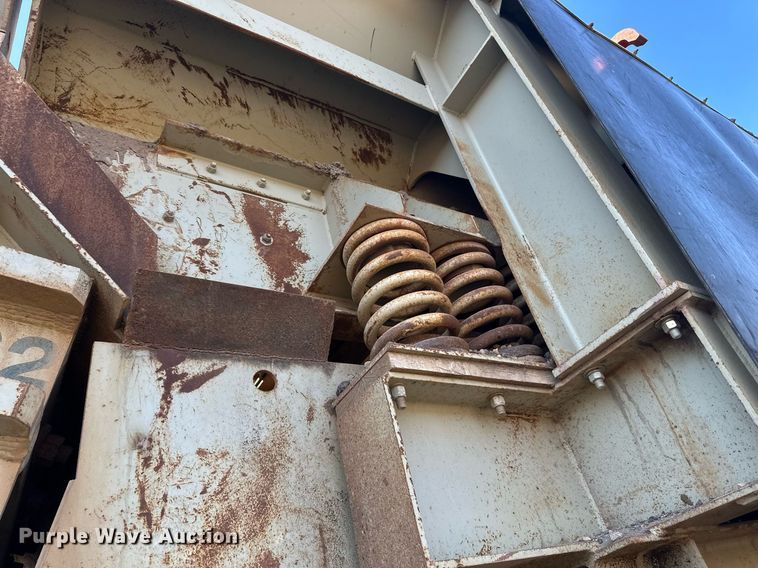 image for item DQ7445 2015 Lippmann  30X62 jaw crusher