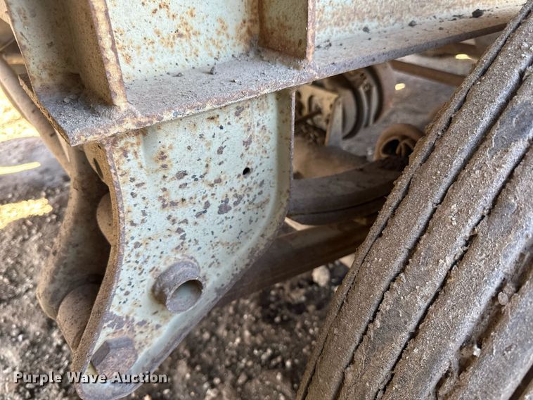 image for item DQ7445 2015 Lippmann  30X62 jaw crusher