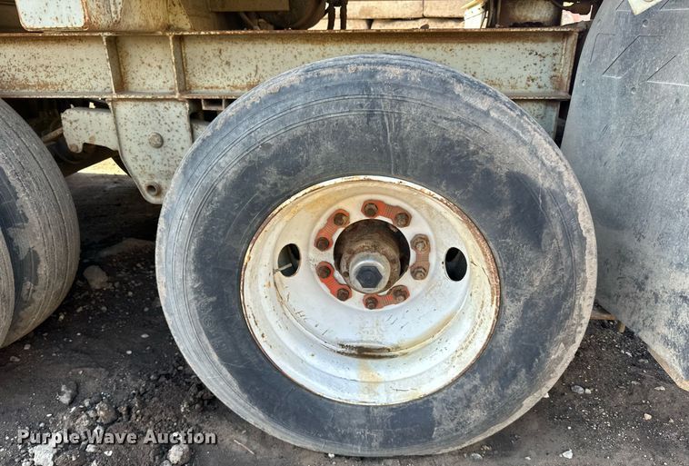 image for item DQ7445 2015 Lippmann  30X62 jaw crusher