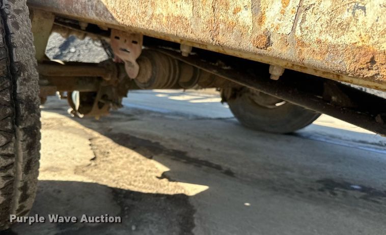 image for item DQ7446 2015 Lippmann  conveyor