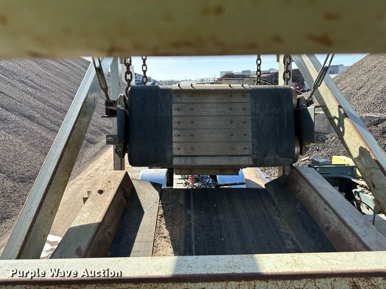 image for item DQ7446 2015 Lippmann  conveyor