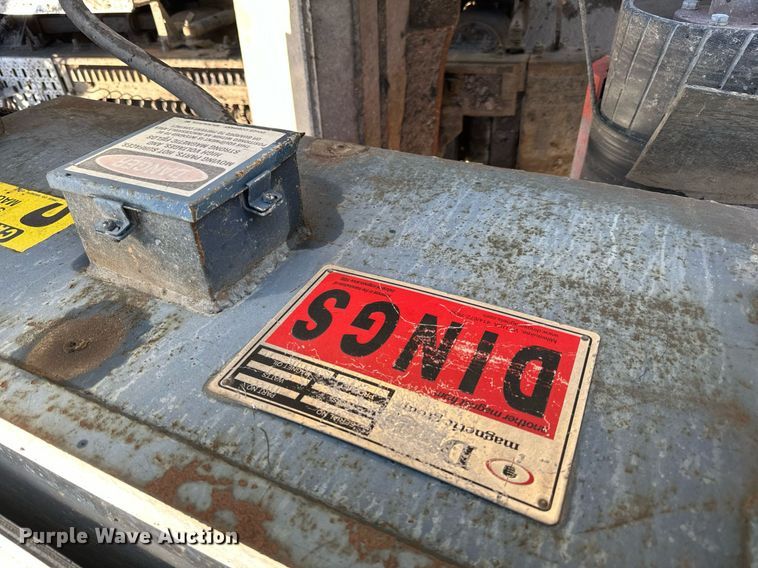 image for item DQ7446 2015 Lippmann  conveyor