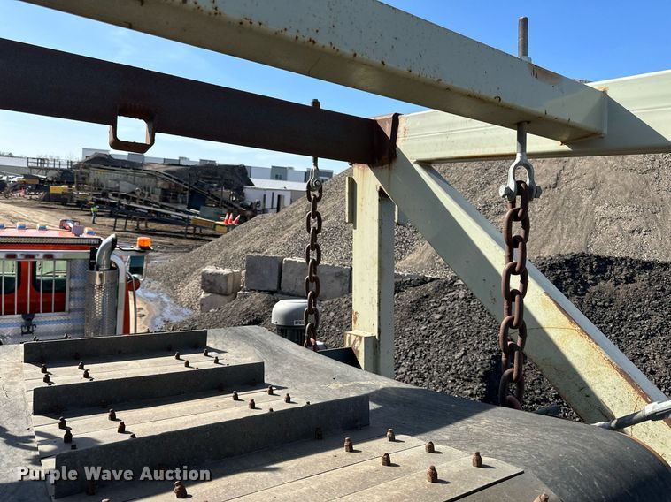 image for item DQ7446 2015 Lippmann  conveyor