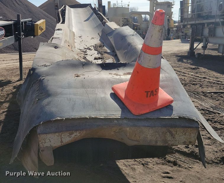 image for item DQ7447 2007 Superior 36x30 conveyor