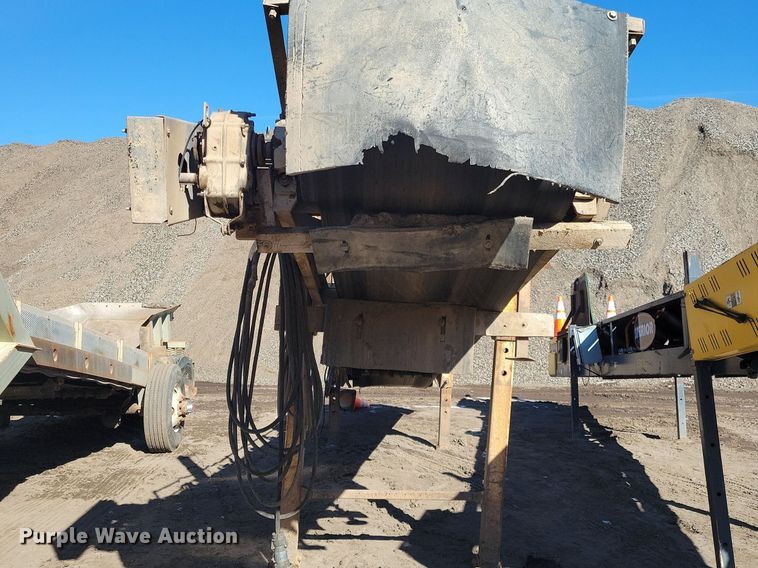 image for item DQ7447 2007 Superior 36x30 conveyor