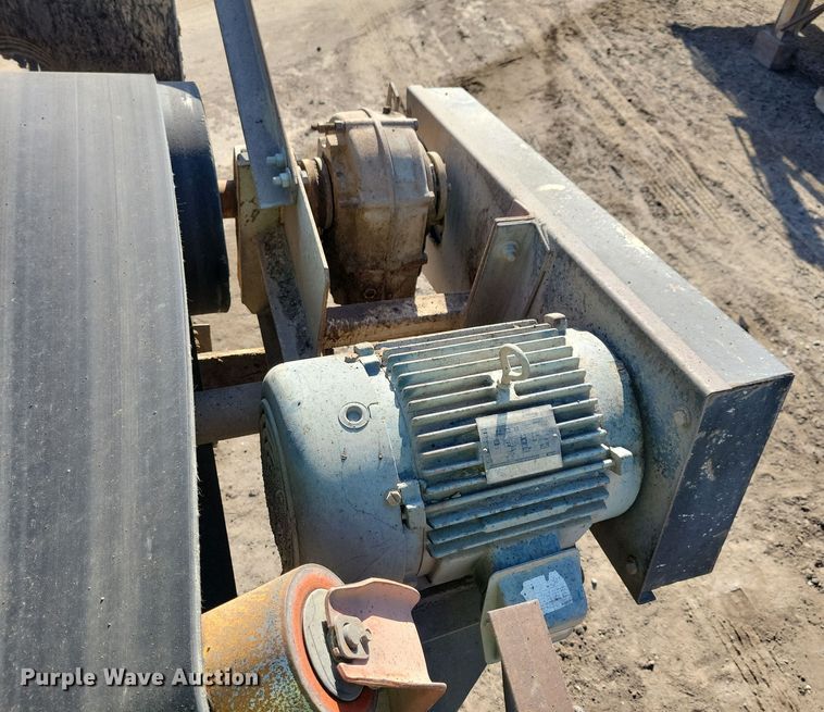 image for item DQ7447 2007 Superior 36x30 conveyor