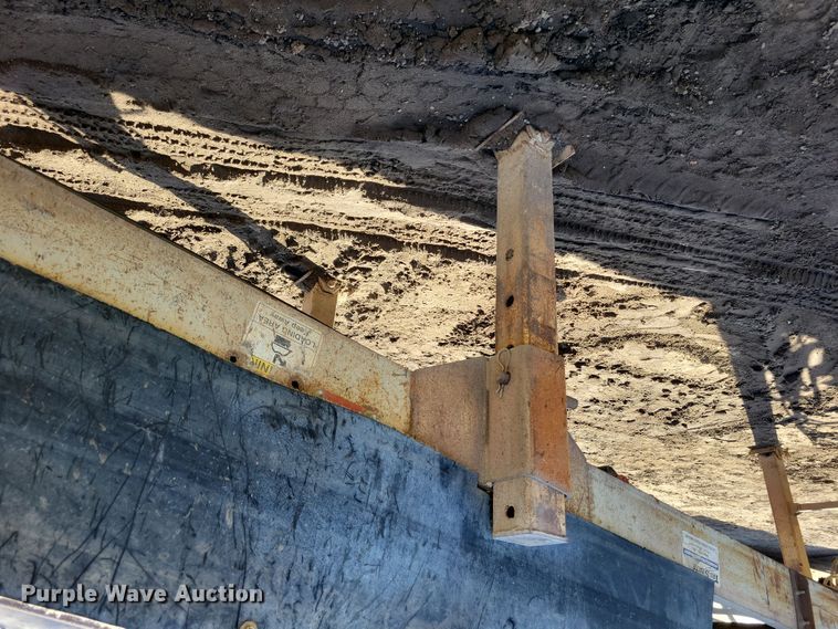 image for item DQ7447 2007 Superior 36x30 conveyor