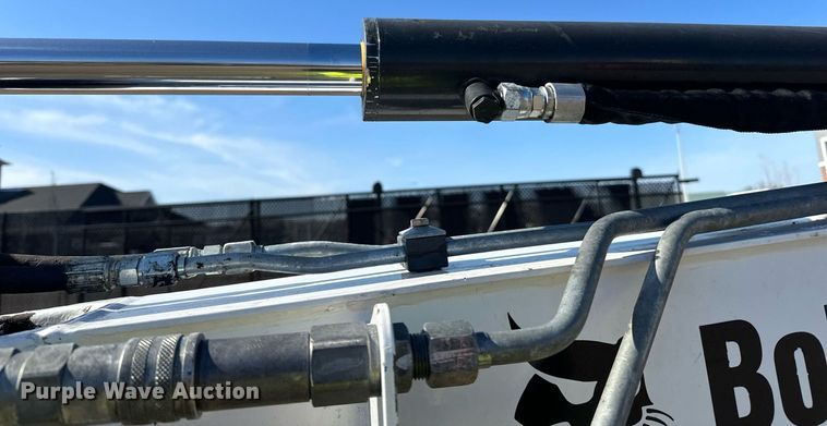 image for item DQ7450 2015 Bobcat  E26 mini excavator