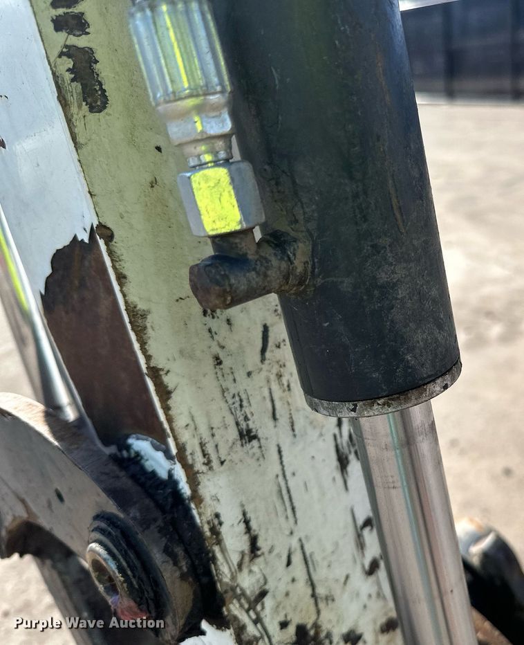 image for item DQ7450 2015 Bobcat  E26 mini excavator