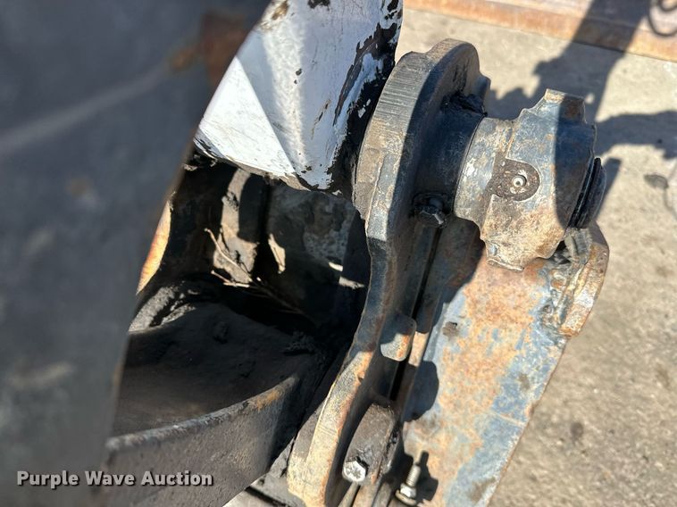 image for item DQ7450 2015 Bobcat  E26 mini excavator