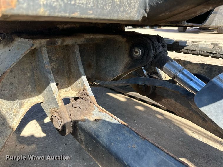 image for item DQ7450 2015 Bobcat  E26 mini excavator