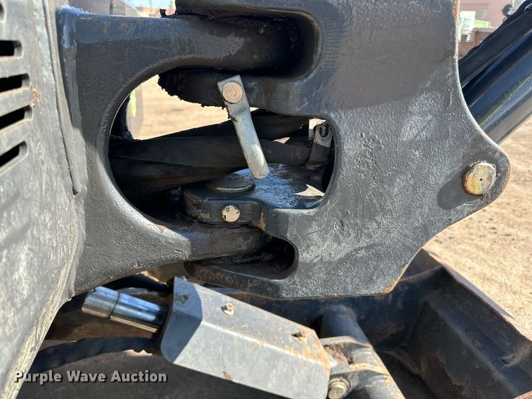 image for item DQ7450 2015 Bobcat  E26 mini excavator