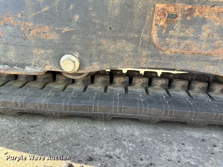 image for item DQ7450 2015 Bobcat  E26 mini excavator