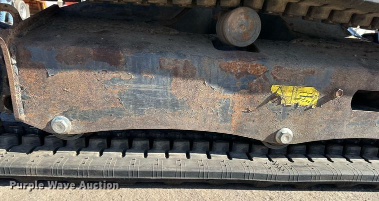 image for item DQ7450 2015 Bobcat  E26 mini excavator