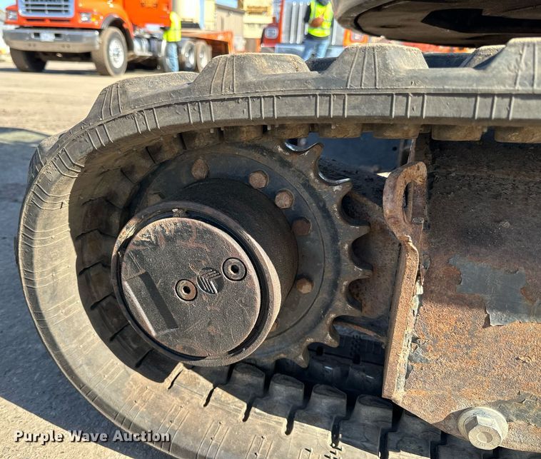 image for item DQ7450 2015 Bobcat  E26 mini excavator