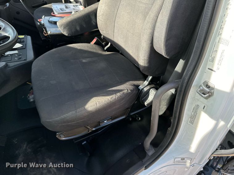 image for item DQ7451 2022 Freightliner  Business Class M2 street sweeper truck