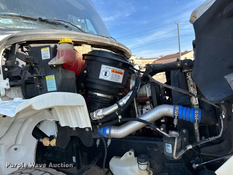 image for item DQ7451 2022 Freightliner  Business Class M2 street sweeper truck