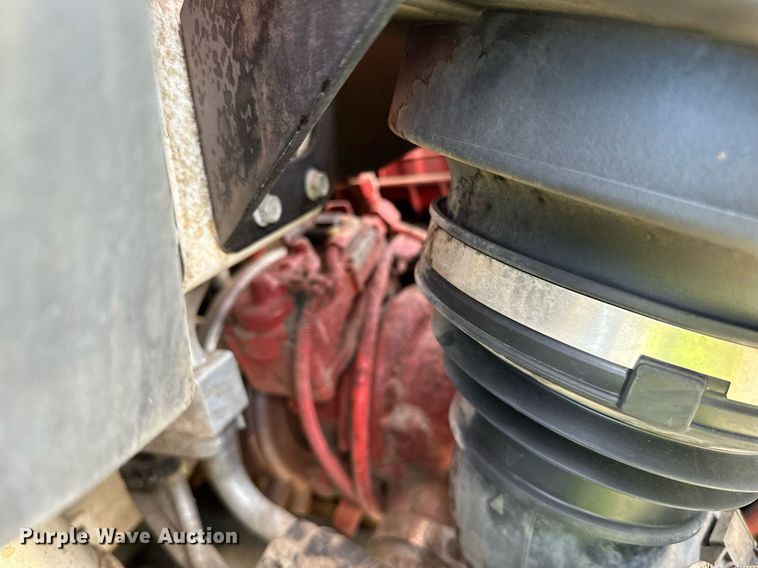 image for item DQ7451 2022 Freightliner  Business Class M2 street sweeper truck