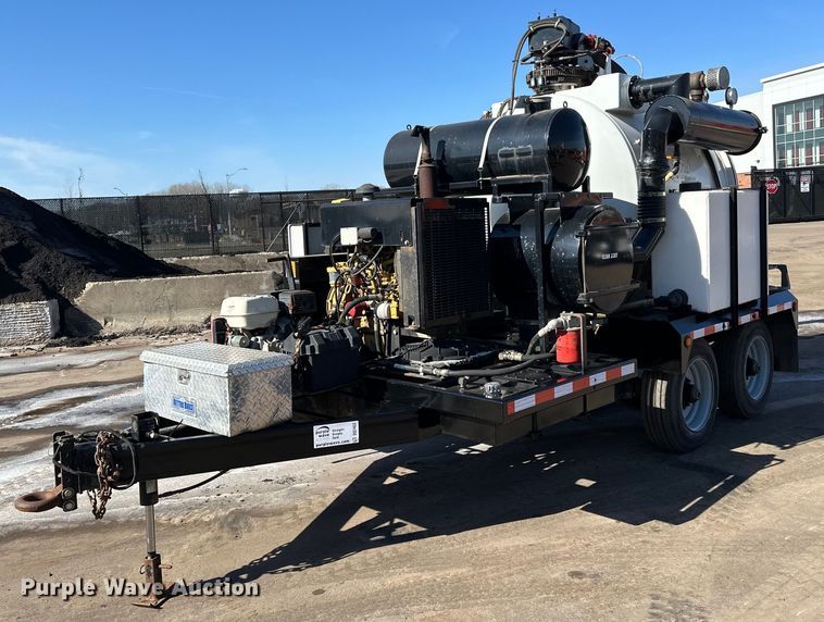 image for item DQ7452 Sewer Equipment Co of America  TGV-1000 vacuum trailer