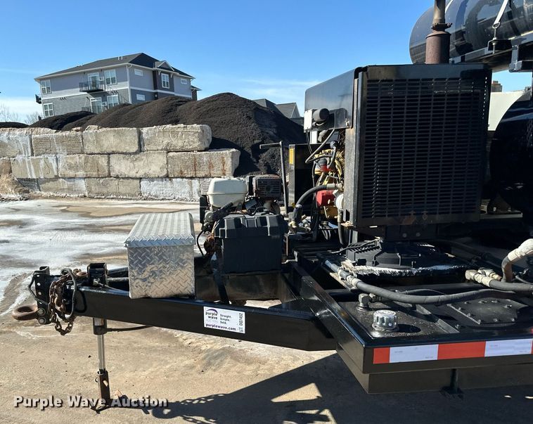 image for item DQ7452 Sewer Equipment Co of America  TGV-1000 vacuum trailer