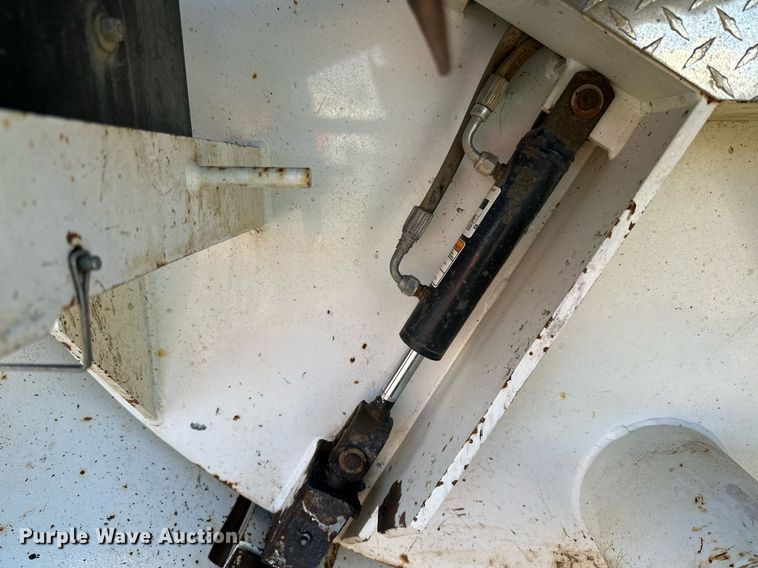 image for item DQ7452 Sewer Equipment Co of America  TGV-1000 vacuum trailer