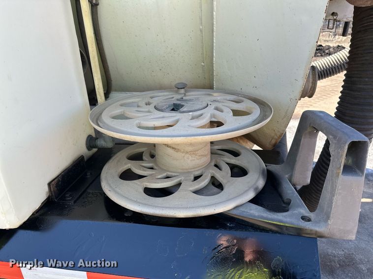 image for item DQ7452 Sewer Equipment Co of America  TGV-1000 vacuum trailer