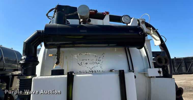 image for item DQ7452 Sewer Equipment Co of America  TGV-1000 vacuum trailer