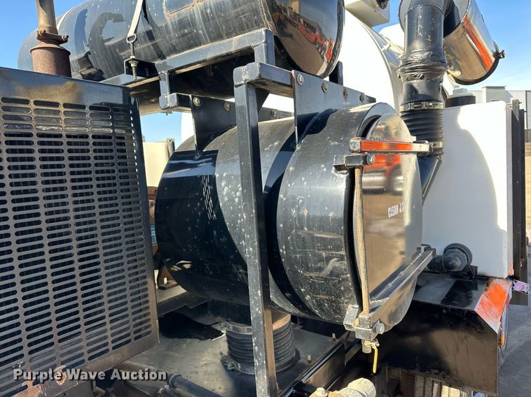 image for item DQ7452 Sewer Equipment Co of America  TGV-1000 vacuum trailer