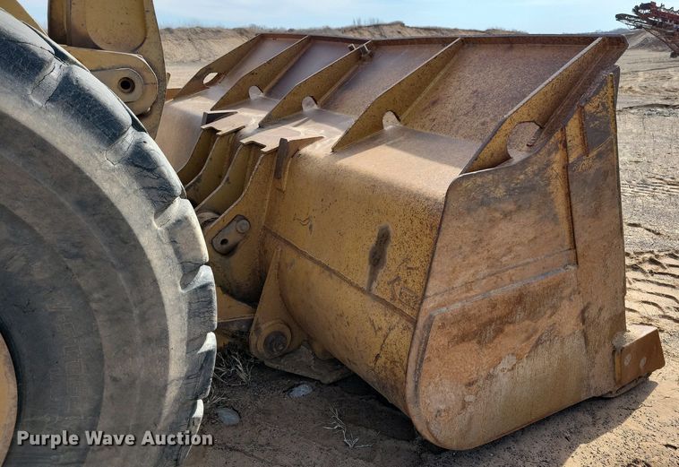 image for item DQ7456 1993 Caterpillar 980F wheel loader