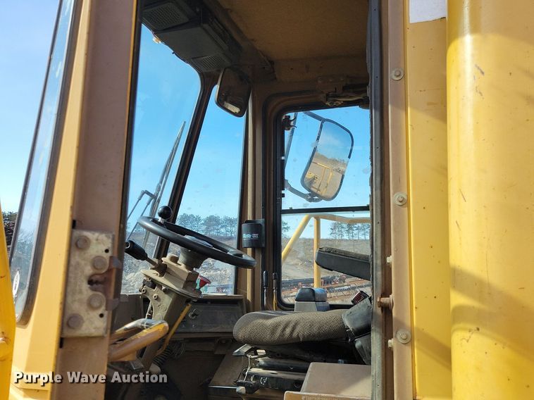 image for item DQ7456 1993 Caterpillar 980F wheel loader