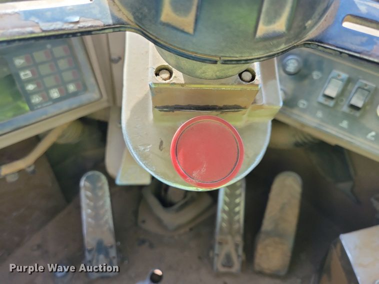 image for item DQ7456 1993 Caterpillar 980F wheel loader