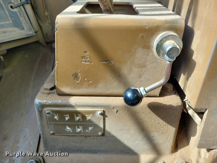 image for item DQ7456 1993 Caterpillar 980F wheel loader