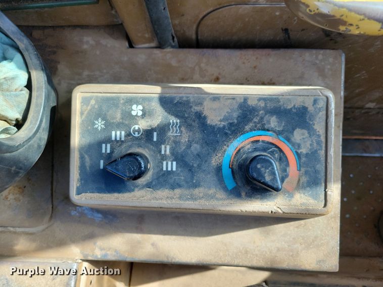 image for item DQ7456 1993 Caterpillar 980F wheel loader