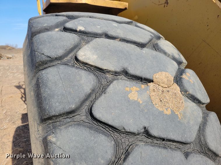 image for item DQ7456 1993 Caterpillar 980F wheel loader