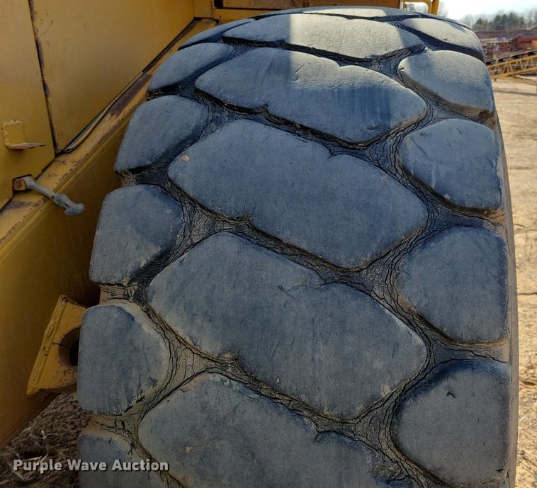 image for item DQ7456 1993 Caterpillar 980F wheel loader