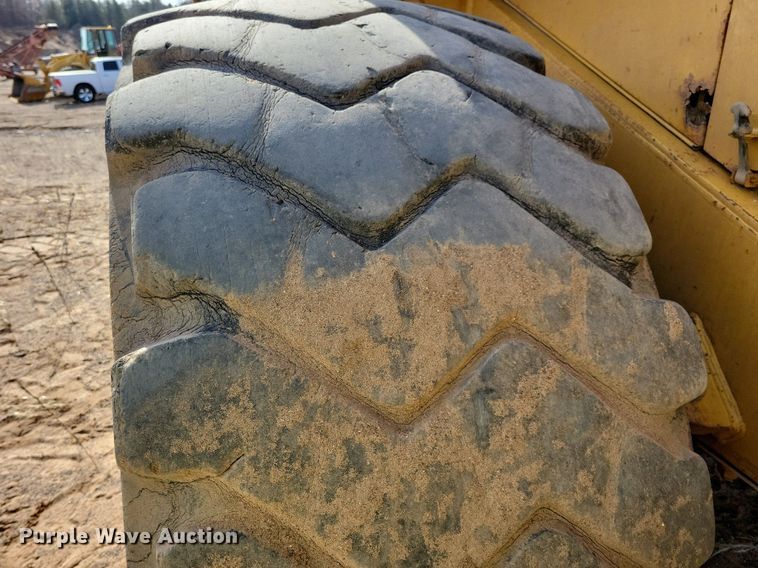 image for item DQ7456 1993 Caterpillar 980F wheel loader