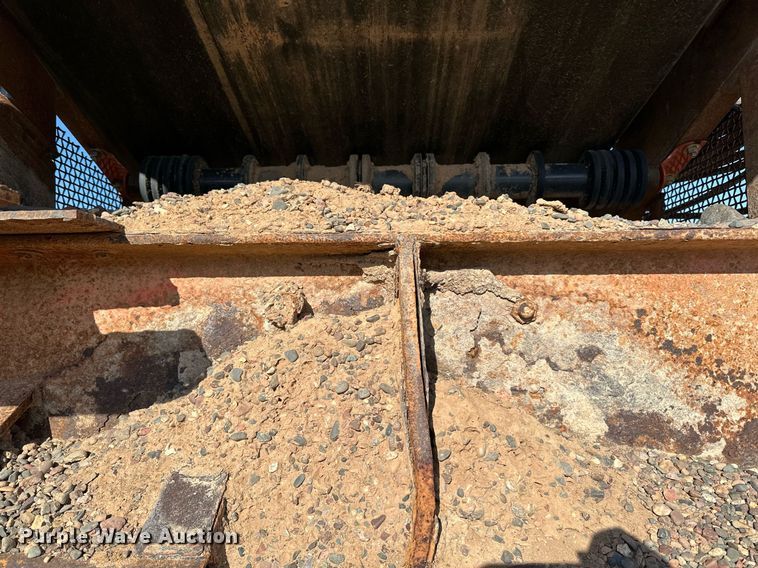 image for item DQ7460 1975 Universal   3042 jaw crusher