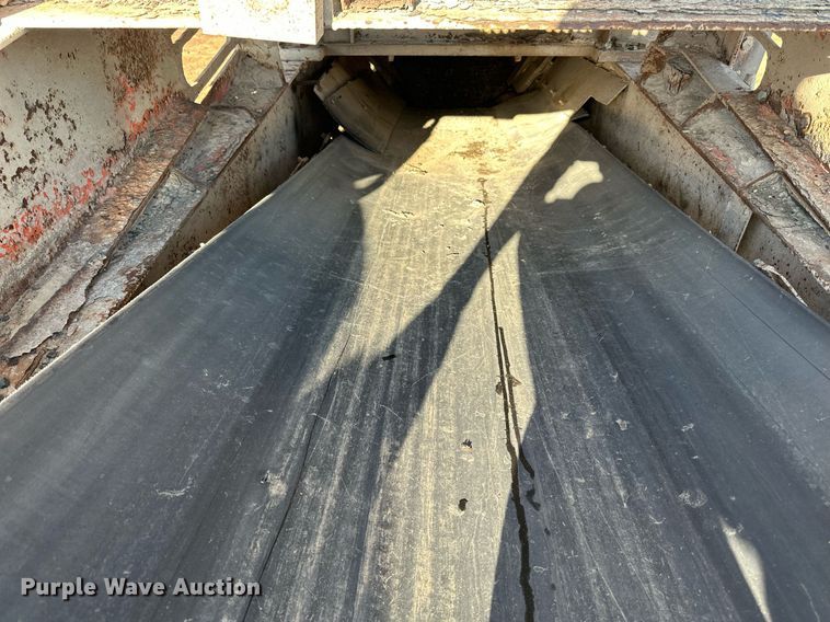 image for item DQ7460 1975 Universal   3042 jaw crusher