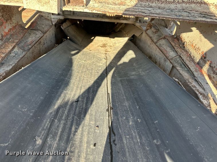 image for item DQ7460 1975 Universal   3042 jaw crusher