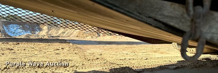 image for item DQ7460 1975 Universal   3042 jaw crusher