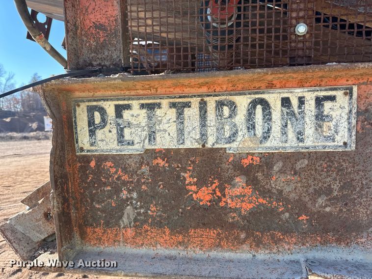 image for item DQ7460 1975 Universal   3042 jaw crusher