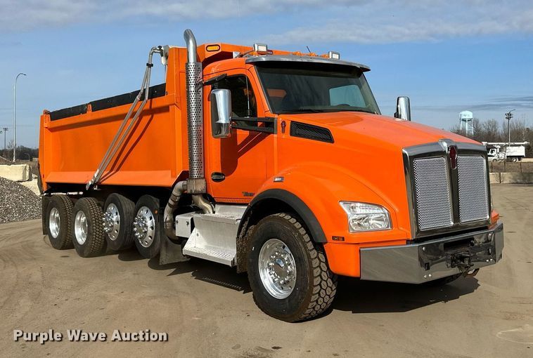 image for item DR4252 2018 Kenworth T880 dump truck