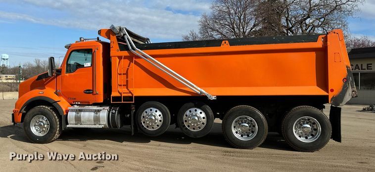image for item DR4252 2018 Kenworth T880 dump truck