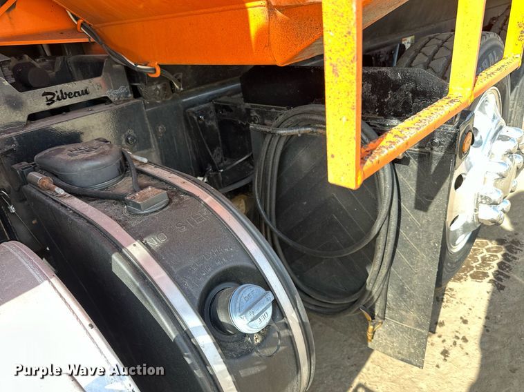 image for item DR4252 2018 Kenworth T880 dump truck