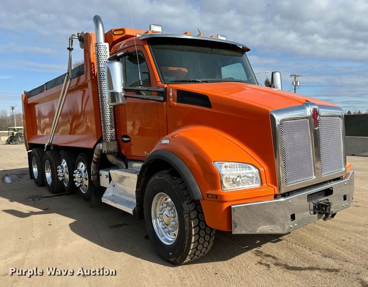 image for item DR4252 2018 Kenworth T880 dump truck