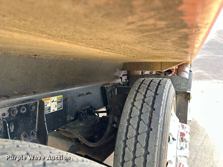 image for item DR4252 2018 Kenworth T880 dump truck