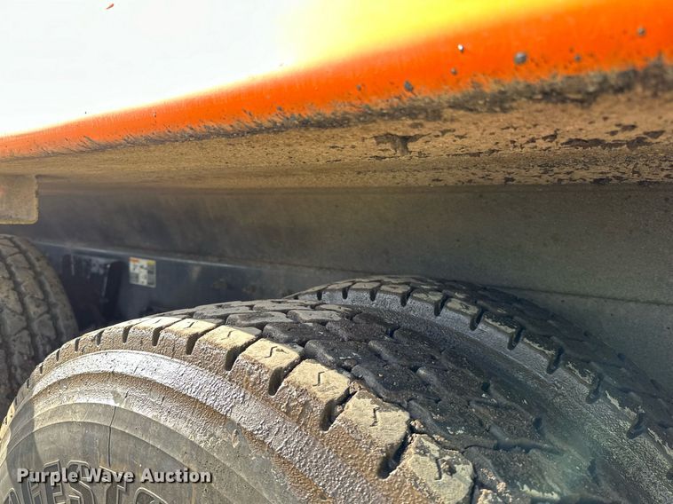 image for item DR4252 2018 Kenworth T880 dump truck